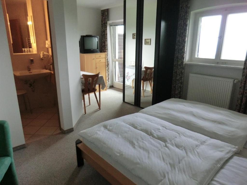 Hotel Garni Rottaler Hof Bad Griesbach  Kamer foto